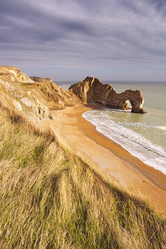 Durdle Door石拱，位于英格兰南部